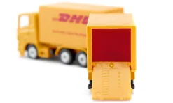 Siku Transport & Beladung*LKW mit Anhänger DHL